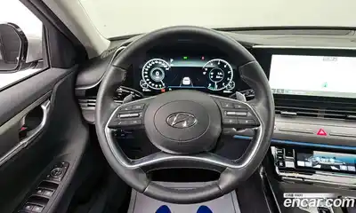 Hyundai Grandeur 2022 2.5 Автомат в Москве № 125213, миниатюра 2