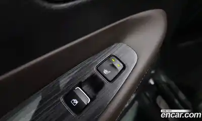 Hyundai Santa Fe 2021 2.5 Автомат в Москве № 127833, миниатюра 2