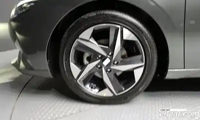 Hyundai Avante 2023 1.6 Автомат в Москве № 128219, миниатюра 10