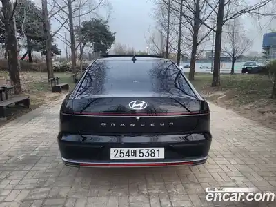 Hyundai Grandeur 2023 1.6 Автомат в Москве № 130783, миниатюра 6