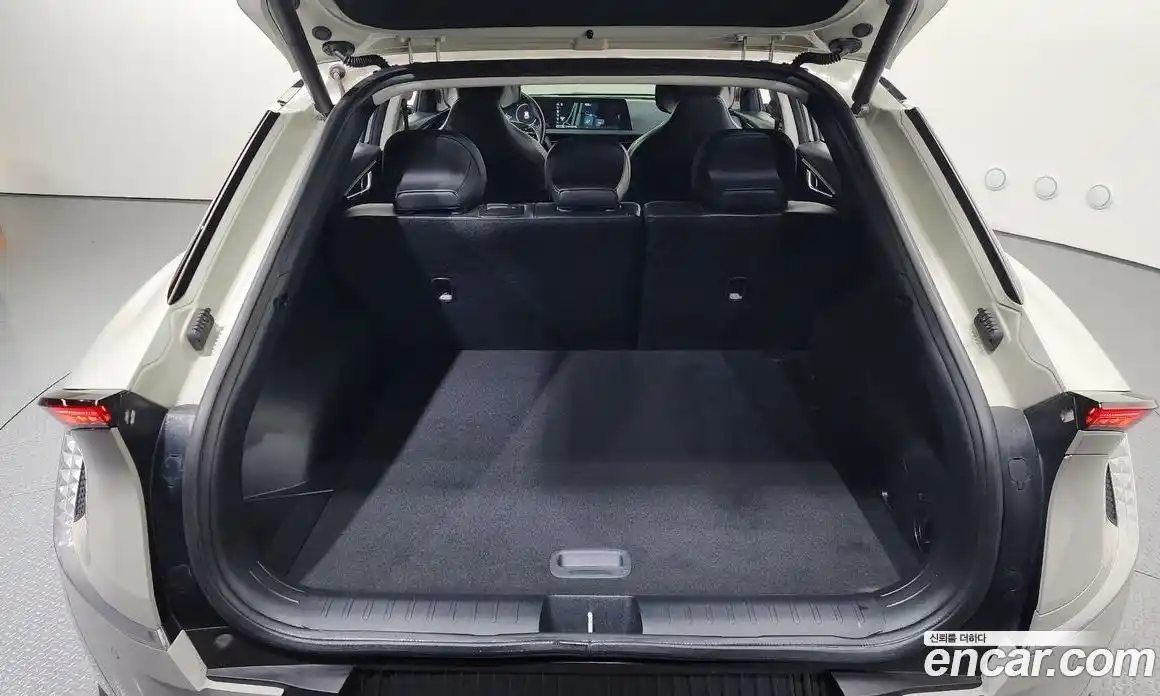 Kia EV6 2022 0.1 Автомат в Москве № 133924, фото 13