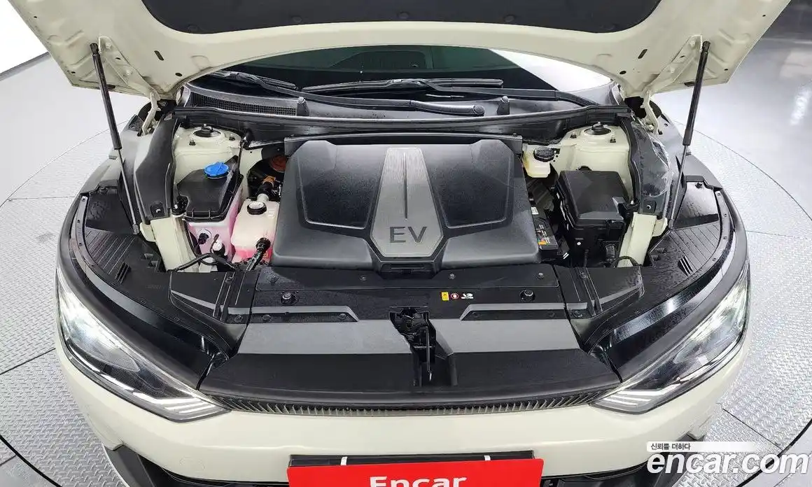 Kia EV6 2022 0.1 Автомат в Москве № 133924, фото 10