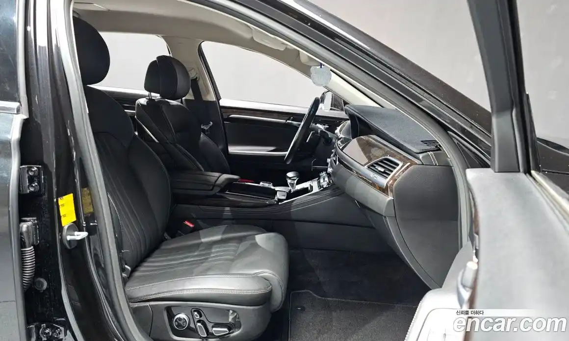 Genesis G90 2019 3.8 Автомат в Москве № 135782, фото 20