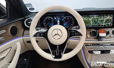 Mercedes-Benz E-Class 2022 2.0 Автомат в Москве № 136330, миниатюра 4