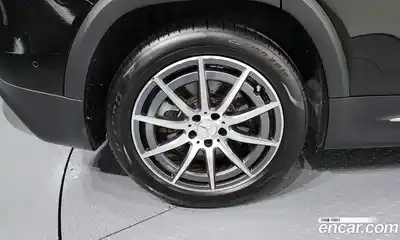 Mercedes-Benz GLB-Class 2023 2.0 Автомат в Москве № 141150, миниатюра 2