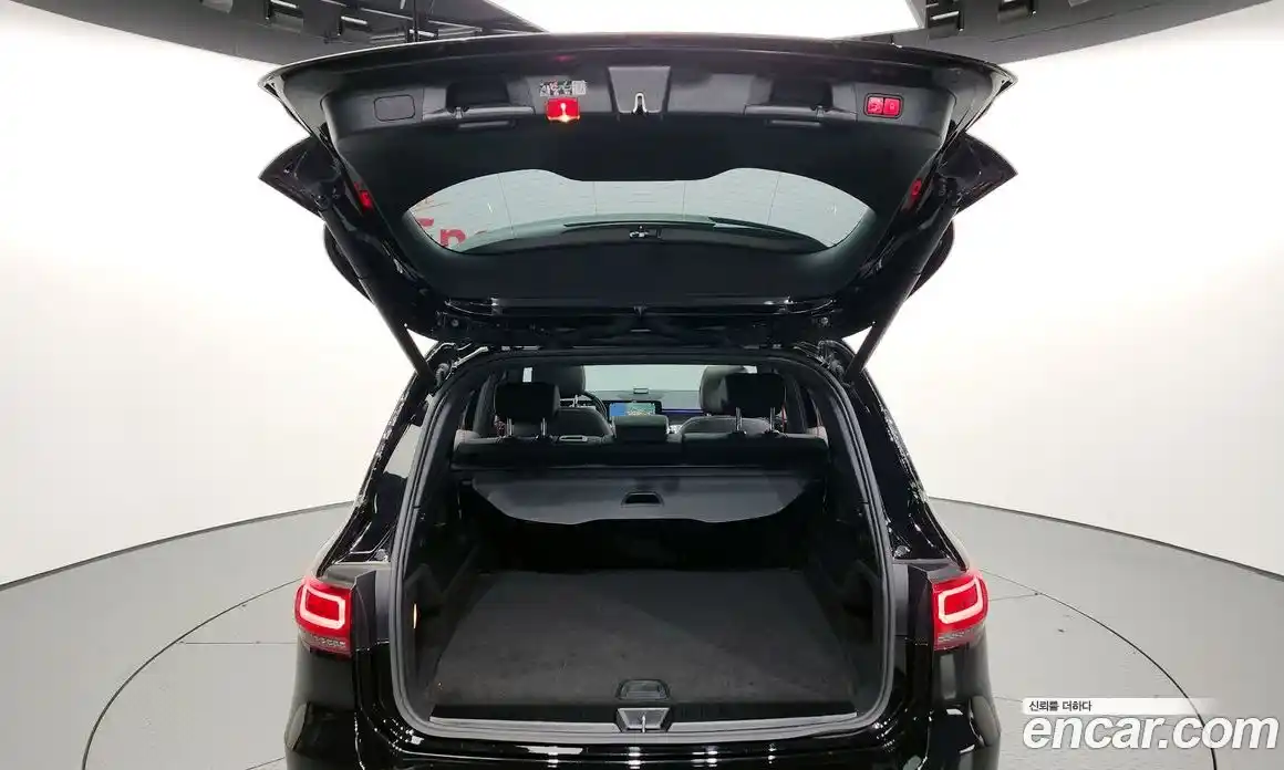 Mercedes-Benz GLB-Class 2023 2.0 Автомат в Москве № 141150, фото 6