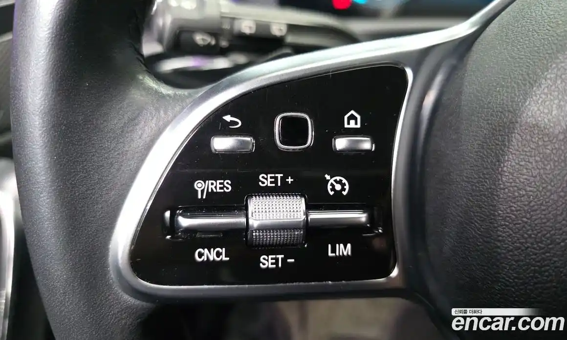 Mercedes-Benz A-Class 2021 2.0 Автомат в Москве № 148366, фото 12