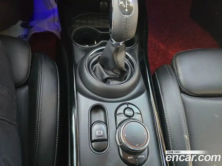 Mini Clubman 2019 1.5 Автомат в Москве № 149412, фото 16