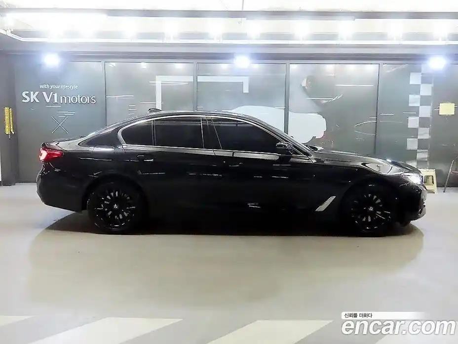 BMW 5-Series 2023 2.0 Автомат в Москве № 154295, фото 3