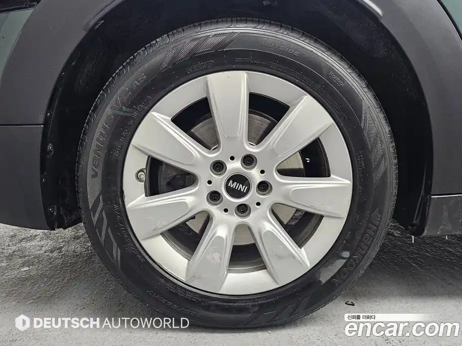 Mini Countryman 2018 2.0 Автомат в Москве № 154316, фото 5