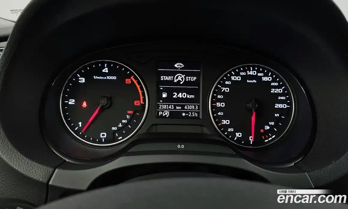 Audi A3 2015 1.6 Автомат в Москве № 154658, фото 11