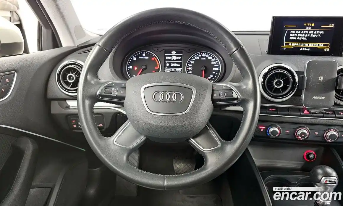 Audi A3 2015 1.6 Автомат в Москве № 154658, фото 7