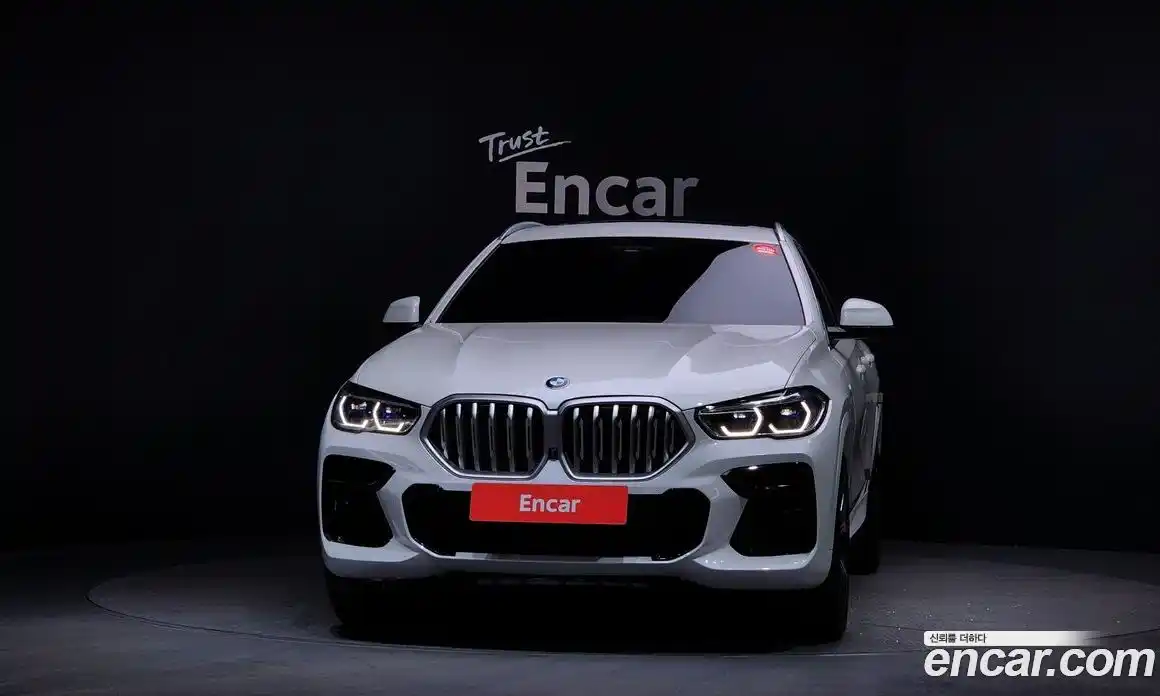 BMW X6 2023 3.0 Автомат в Москве № 157318, фото 4