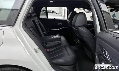 BMW 3-Series 2022 2.0 Автомат в Москве № 157766, миниатюра 5