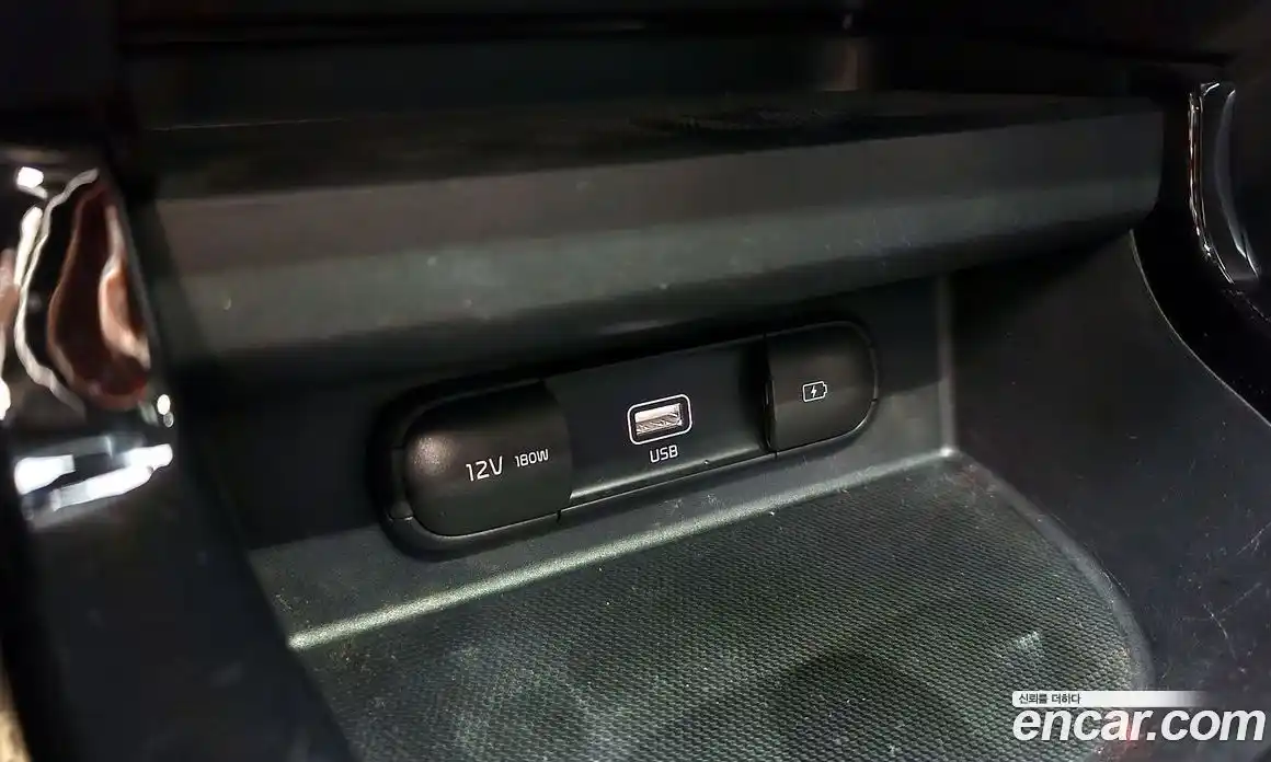 Kia Seltos 2022 1.6 Автомат в Москве № 15939, фото 5