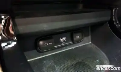 Kia Seltos 2022 1.6 Автомат в Москве № 15939, миниатюра 5