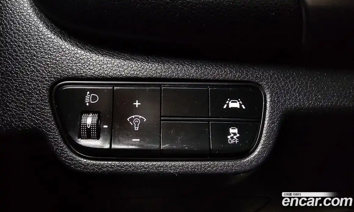 Kia Seltos 2022 1.6 Автомат в Москве № 15939, фото 6