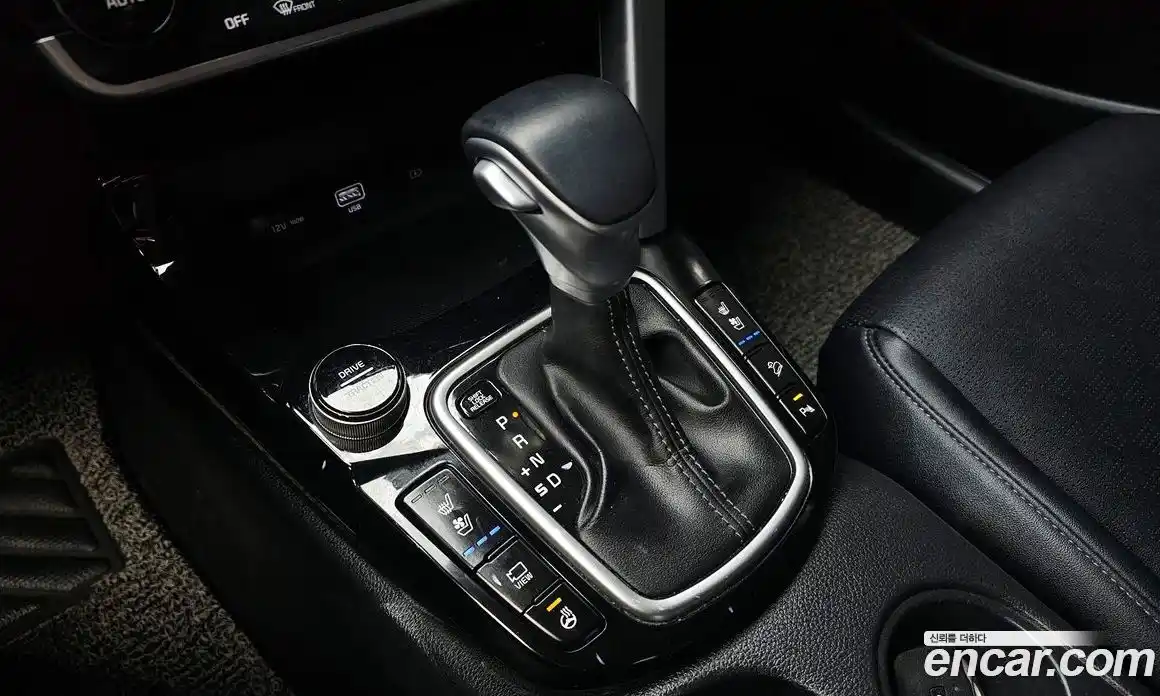 Kia Seltos 2022 1.6 Автомат в Москве № 15939, фото 9