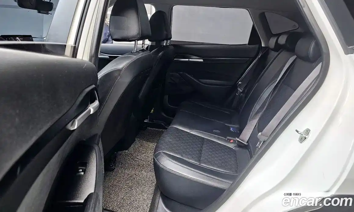 Kia Seltos 2022 1.6 Автомат в Москве № 15939, фото 10