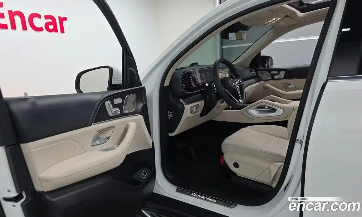 Mercedes-Benz GLE-Class 2025 3.0 Автомат в Москве № 160259, фото 10