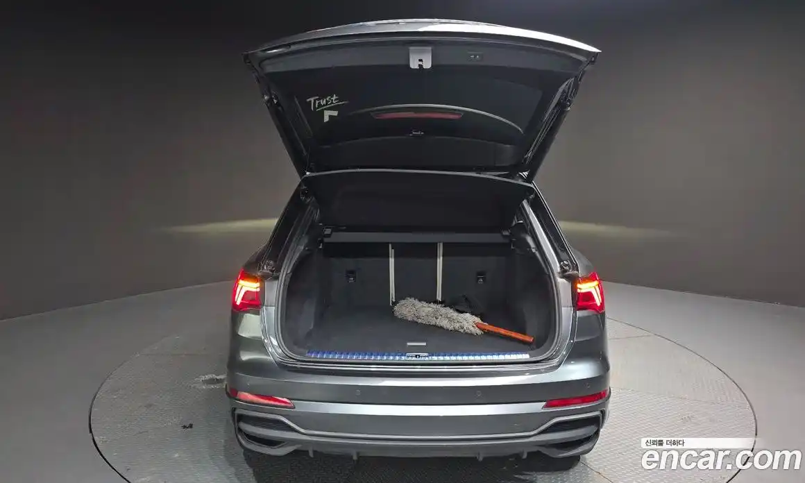 Audi Q3 2023 2.0 Автомат в Москве № 160347, фото 11