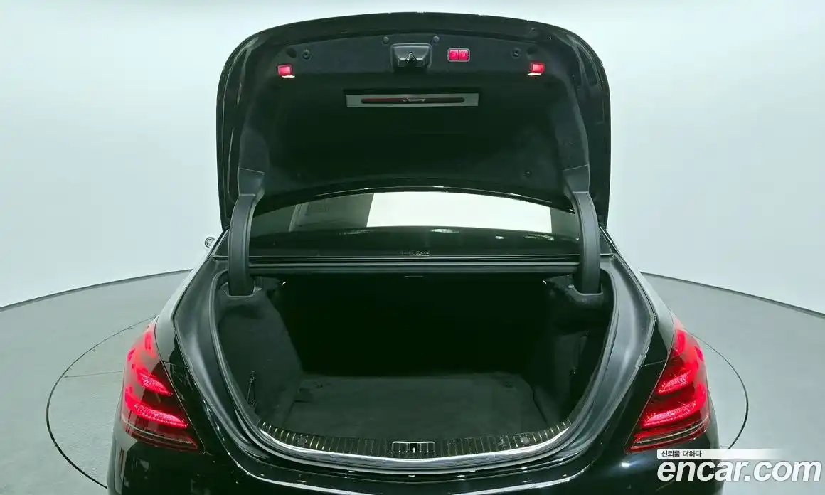 Mercedes-Benz S-Class 2019 4.0 Автомат в Москве № 160655, фото 14