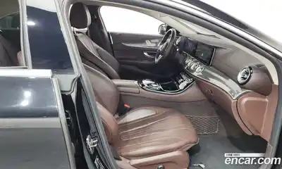 Mercedes-Benz CLS-Class 2019 2.9 Автомат в Москве № 161496, миниатюра 2