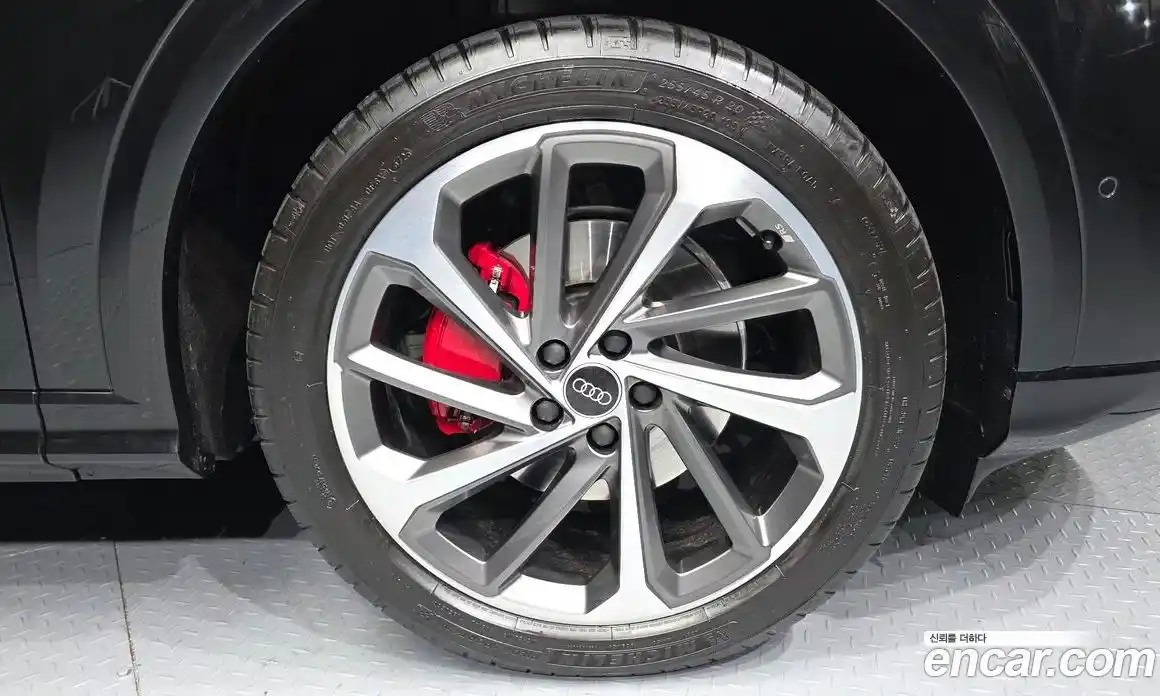 Audi Q5 2025 2.0 Автомат в Москве № 162256, фото 12