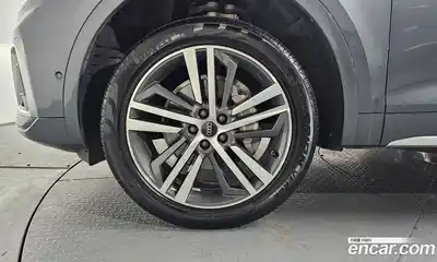 Audi Q5 2023 2.0 Автомат в Москве № 162623, миниатюра 4