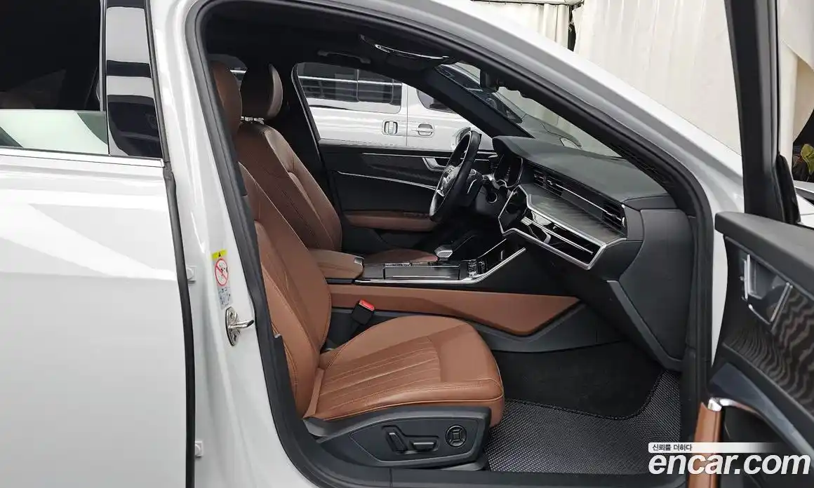 Audi A6 2022 2.0 Автомат в Москве № 162969, фото 2