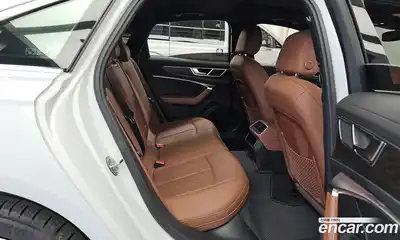 Audi A6 2022 2.0 Автомат в Москве № 162969, миниатюра 6