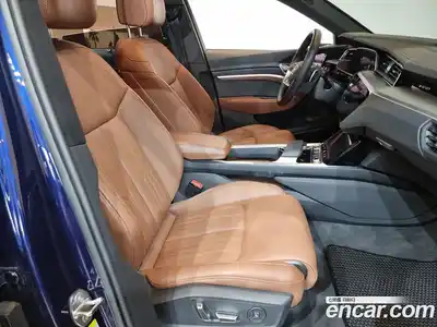 Audi e-tron 2023 0.2 Автомат в Москве № 164118, миниатюра 12