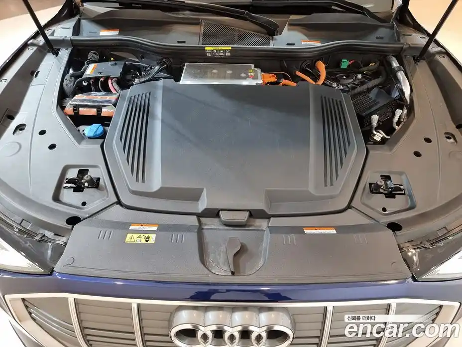 Audi e-tron 2023 0.2 Автомат в Москве № 164118, фото 6