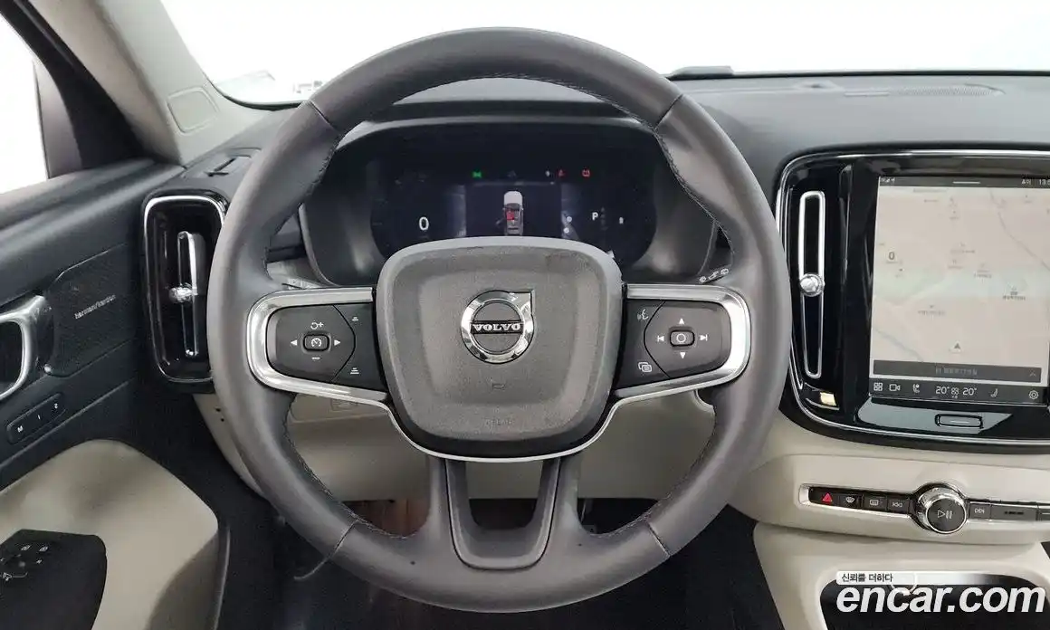 Volvo XC40 2023 2.0 Автомат в Москве № 164212, фото 13