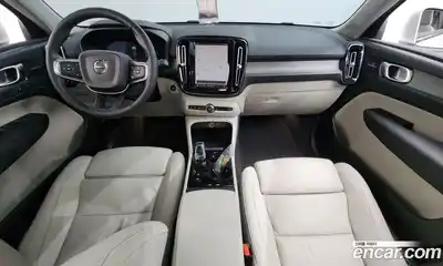 Volvo XC40 2023 2.0 Автомат в Москве № 164212, миниатюра 7