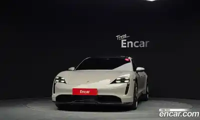 Porsche Taycan 2021 0.1 Автомат в Москве № 165498, миниатюра 3