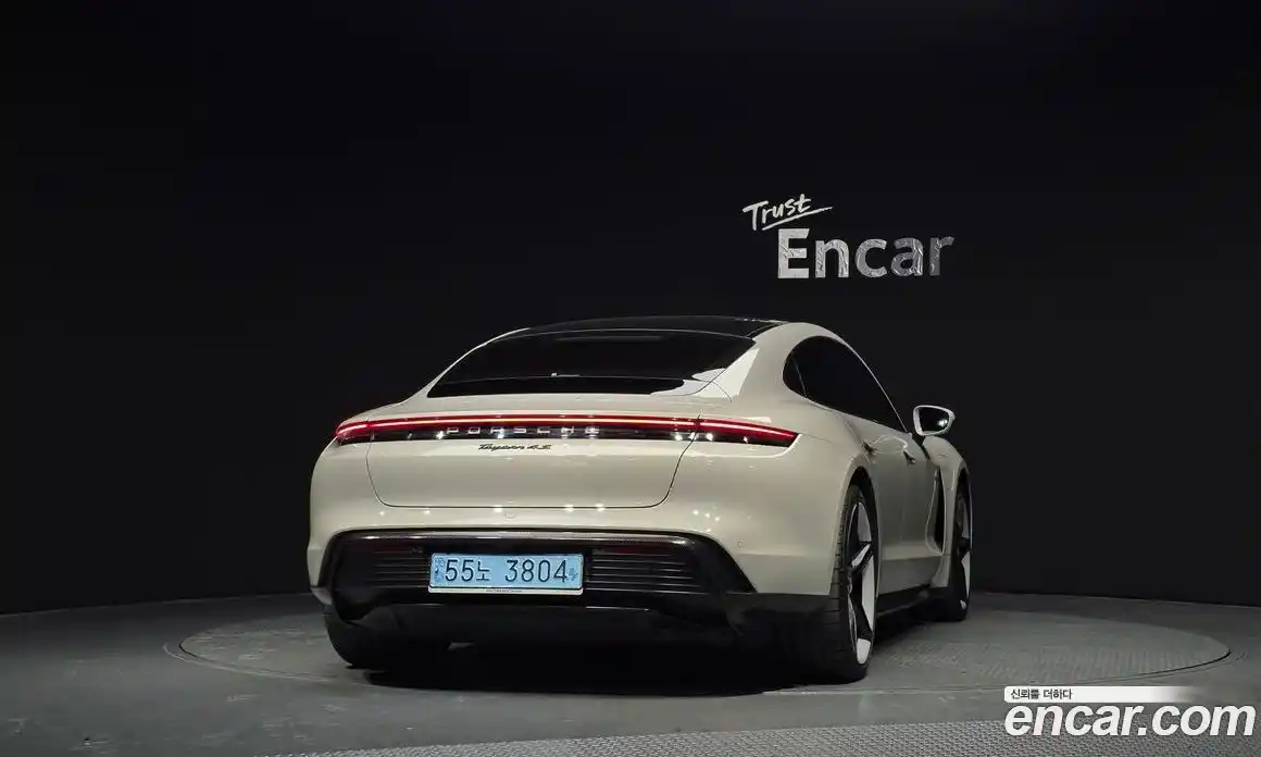 Porsche Taycan 2021 0.1 Автомат в Москве № 165498, фото 4