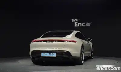 Porsche Taycan 2021 0.1 Автомат в Москве № 165498, миниатюра 4