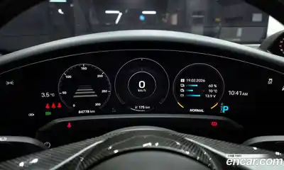 Porsche Taycan 2021 0.1 Автомат в Москве № 165498, миниатюра 8