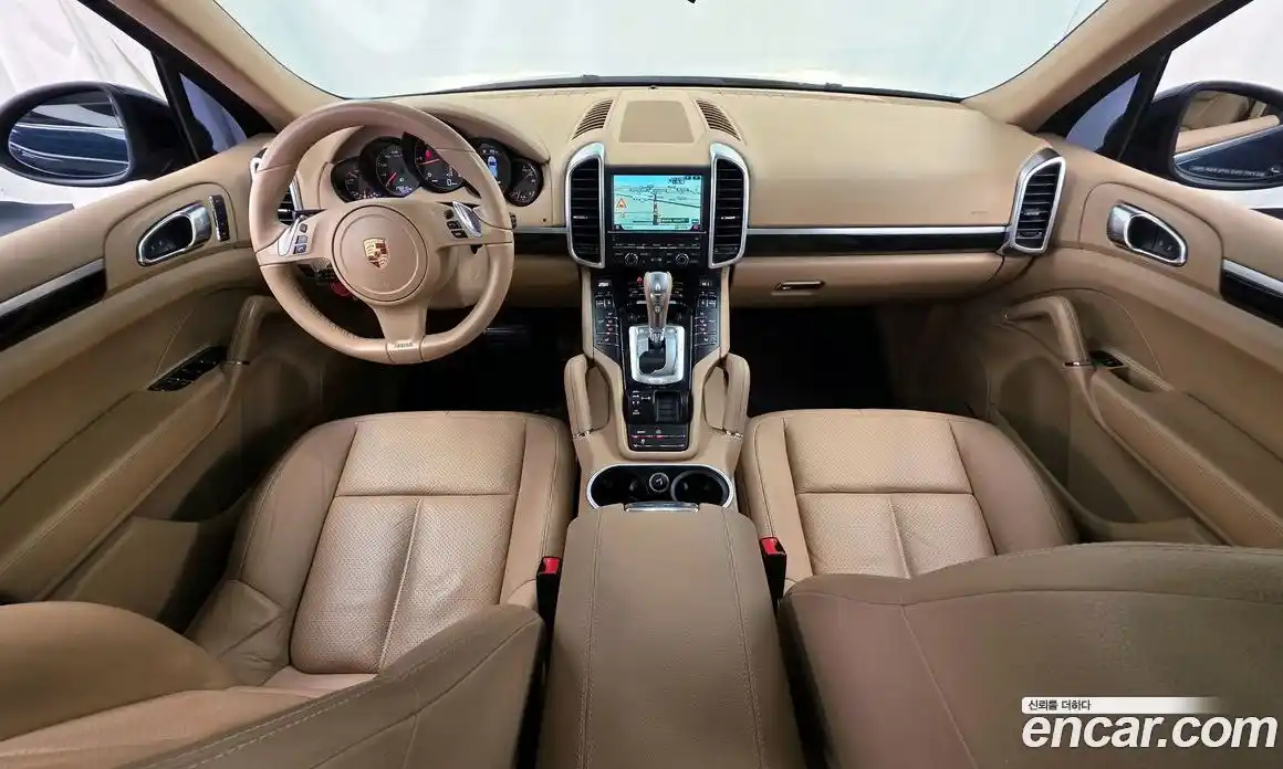 Porsche Cayenne 2014 3.0 Автомат в Москве № 165679, фото 11