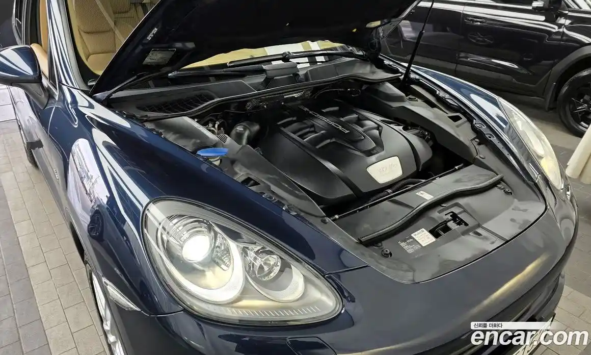 Porsche Cayenne 2014 3.0 Автомат в Москве № 165679, фото 14