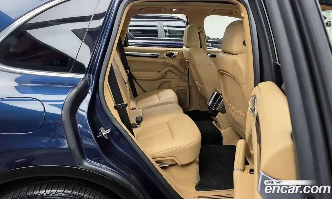 Porsche Cayenne 2014 3.0 Автомат в Москве № 165679, фото 20