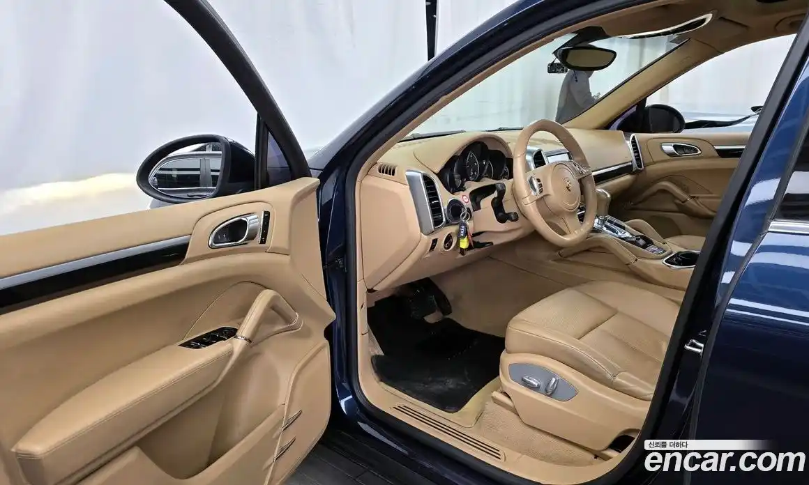 Porsche Cayenne 2014 3.0 Автомат в Москве № 165679, фото 5