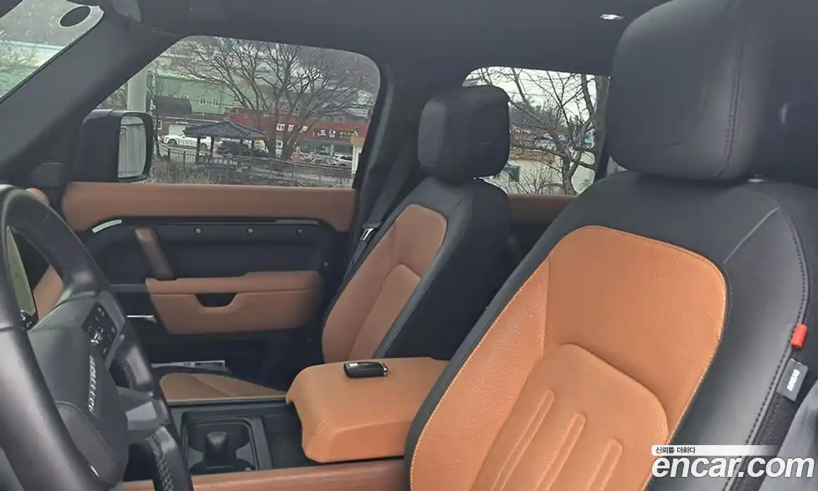 Land Rover Defender 2023 3.0 Автомат в Москве № 166735, фото 13