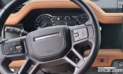 Land Rover Defender 2023 3.0 Автомат в Москве № 166735, миниатюра 6