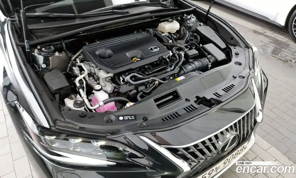 Lexus ES 2023 2.5 Автомат в Москве № 168099, фото 13