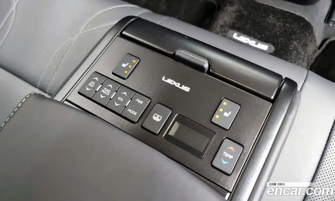 Lexus ES 2023 2.5 Автомат в Москве № 168099, фото 17