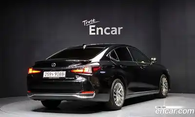 Lexus ES 2023 2.5 Автомат в Москве № 168099, миниатюра 3