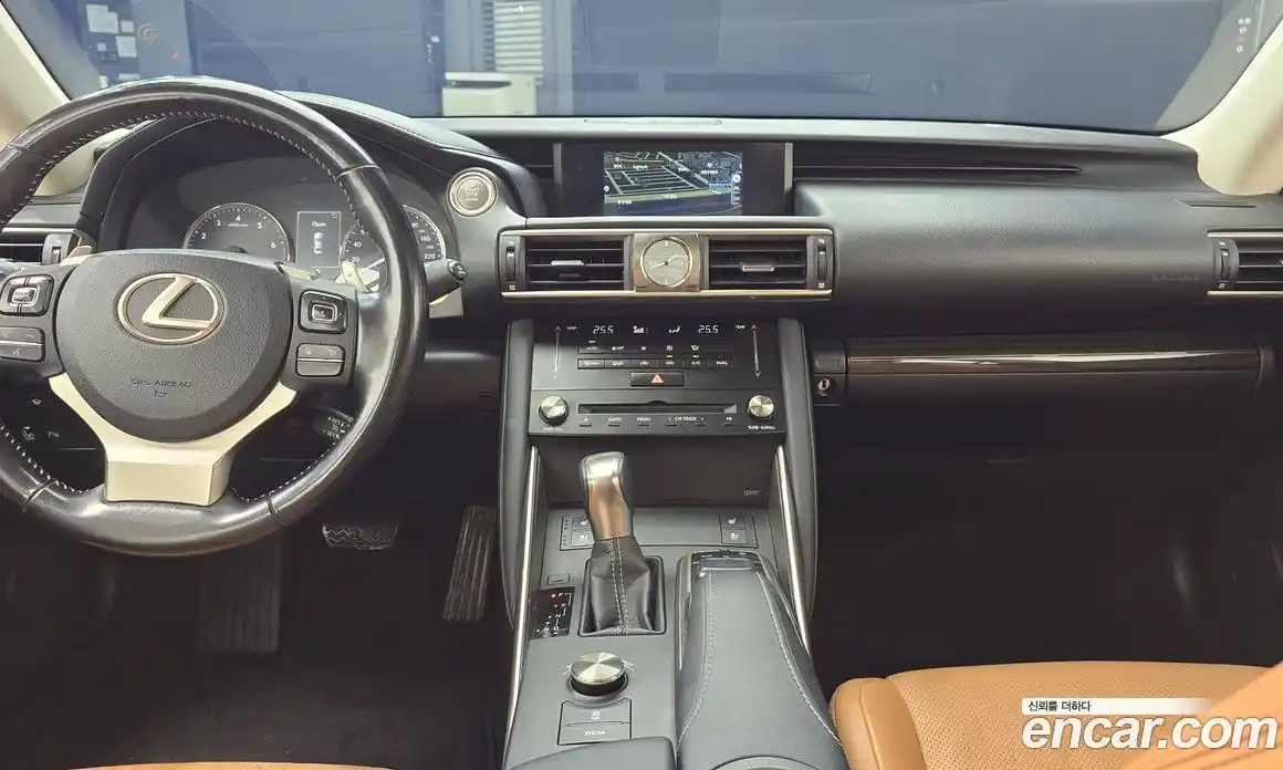 Lexus IS 2017 2.0 Автомат в Москве № 168253, фото 14