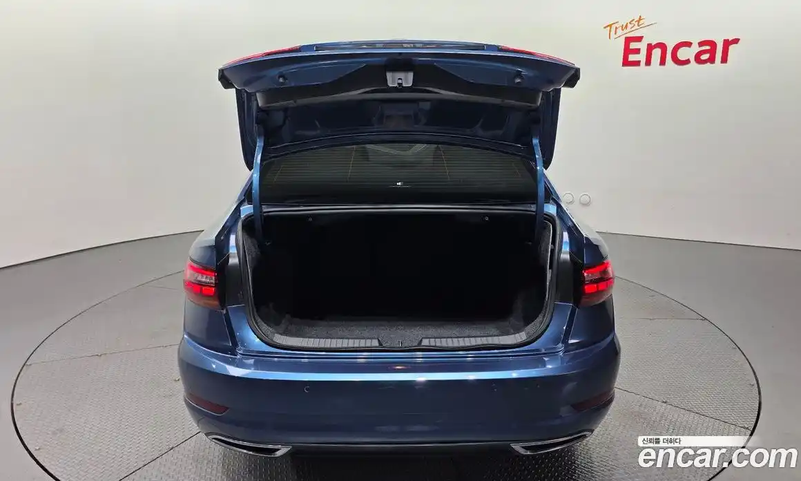 Volkswagen Jetta 2021 1.4 Автомат в Москве № 168587, фото 17